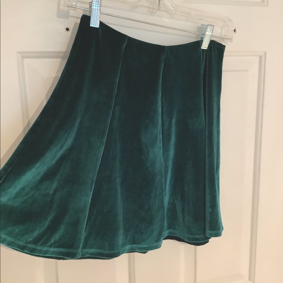 Twik Green Velvet Skirt XS - Picture 2 of 4
